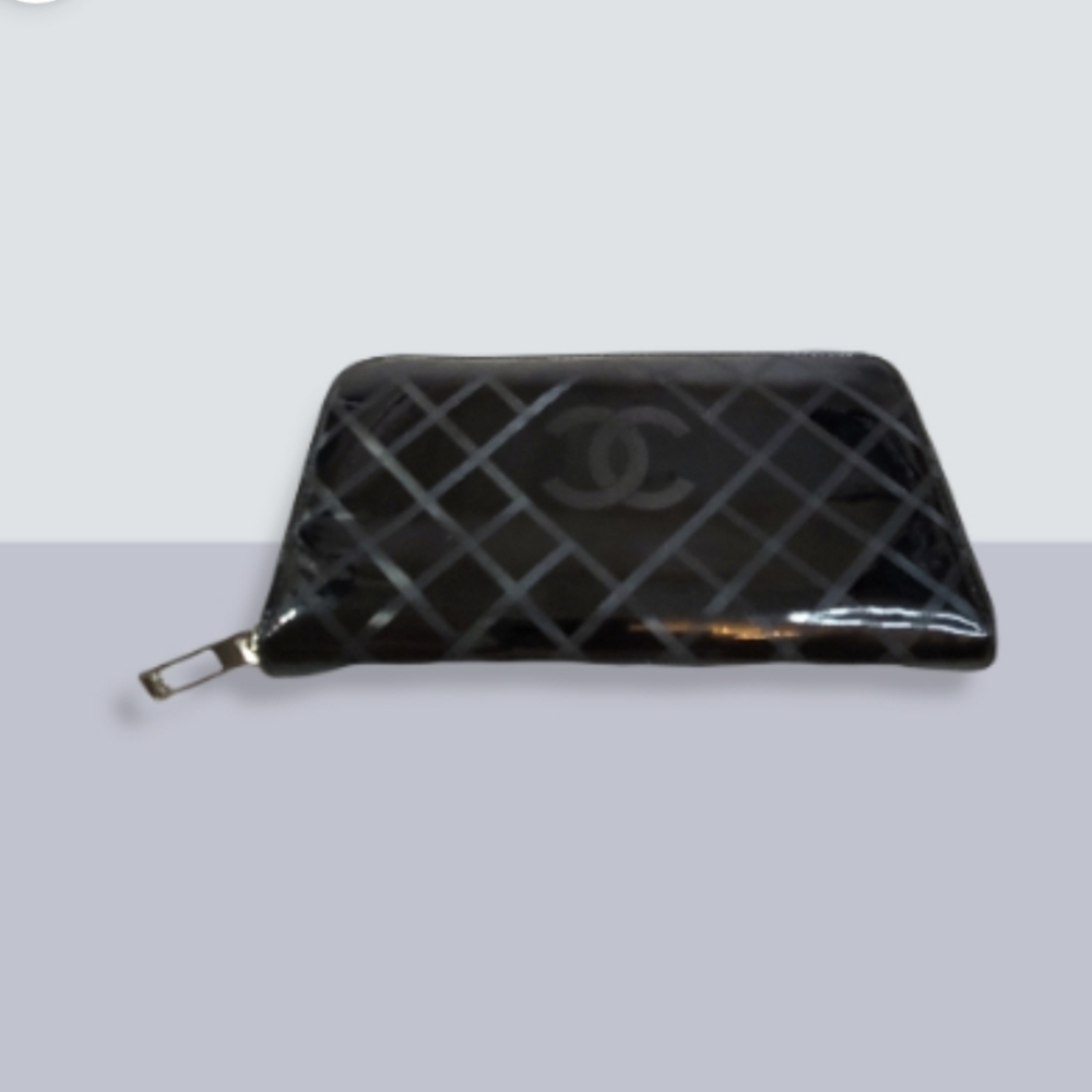 CHANEL Coco Mark  Enamel Black Long Wallet